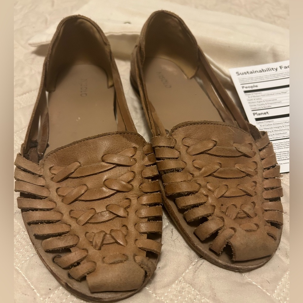 Nisolo Women's Huarache Sandal 7.5 Almond color Sustainability meets artisanal.